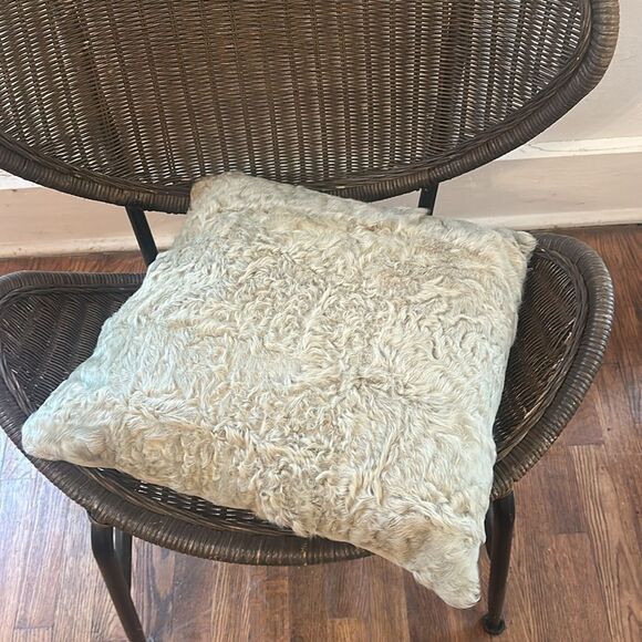 FENDI CASA Authentic Fur And Velvet Accent Pillow 20x20 - Picture 7 of 8